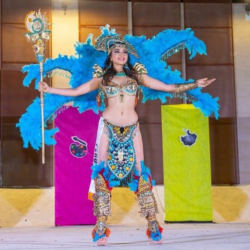 Peruana gana Mejor Traje Típico en Miss Teen World